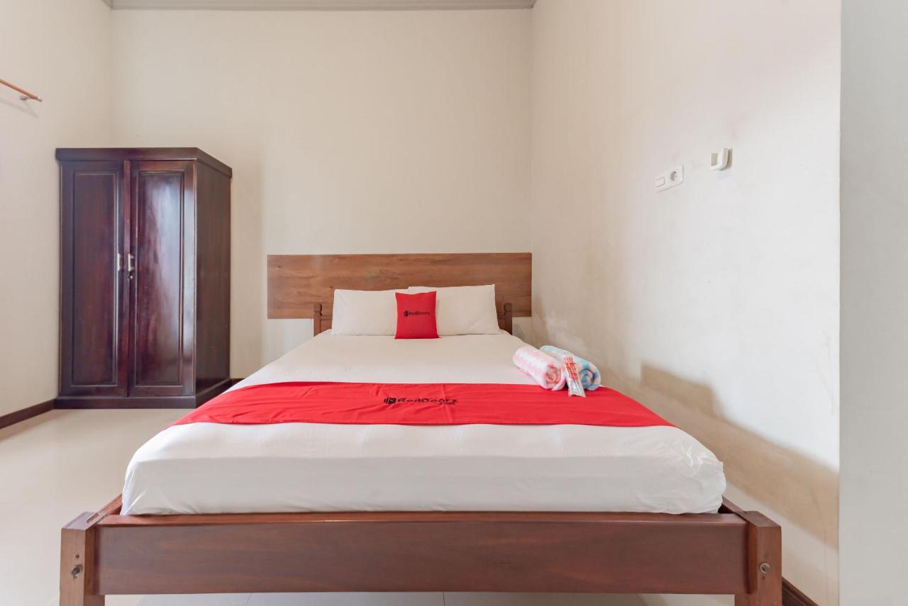 Reddoorz Near Gor Sempaja Samarinda Ξενοδοχείο Εξωτερικό φωτογραφία